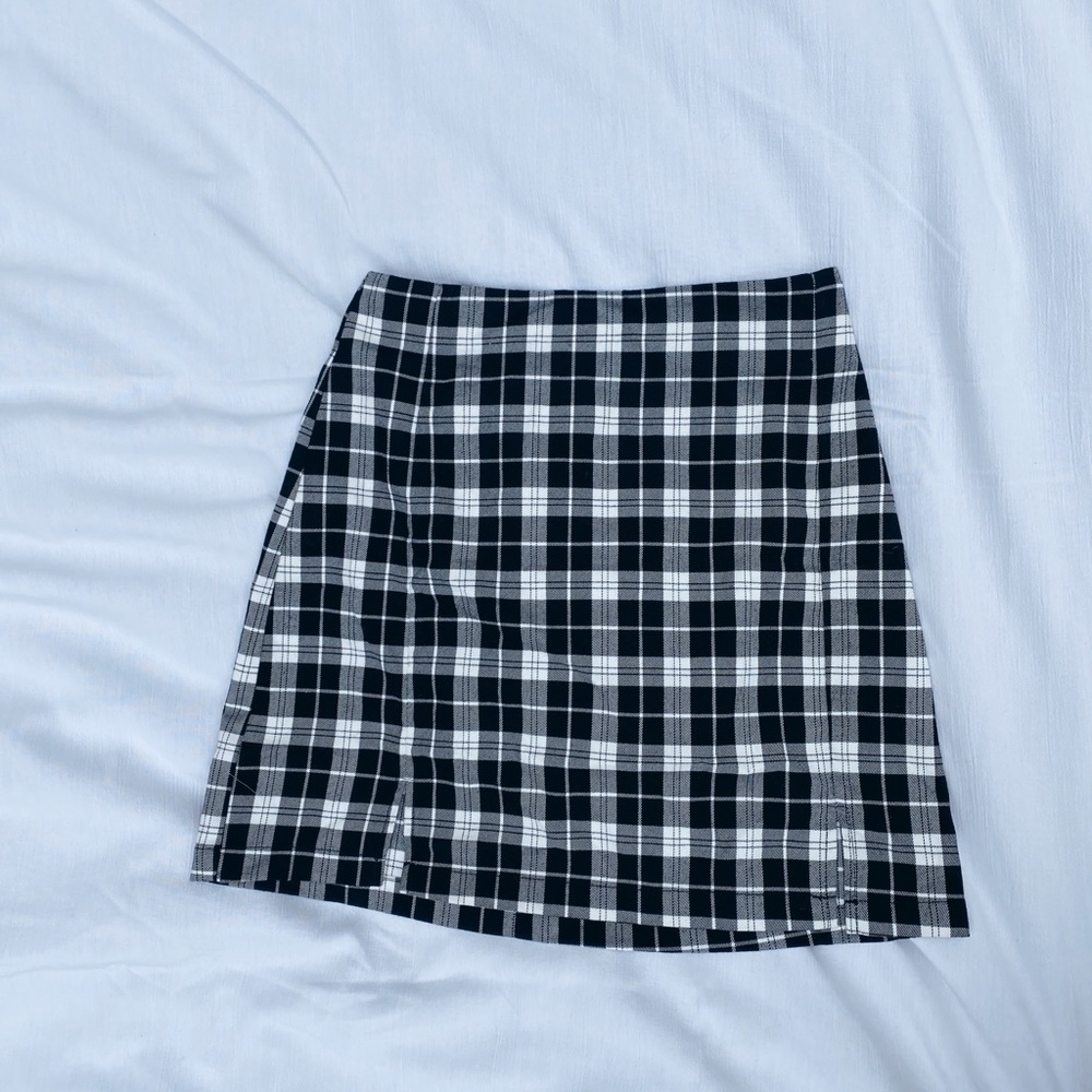 Brandy Melville plaid skirt
